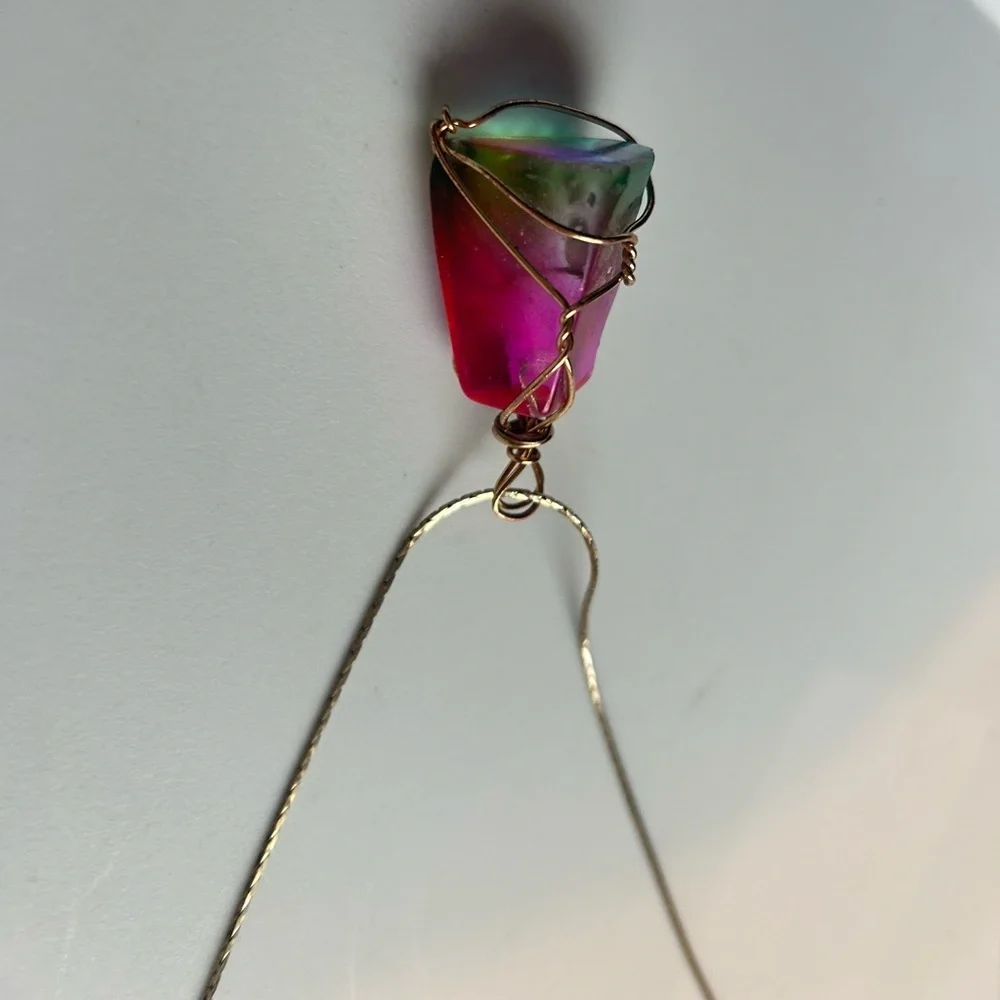 Handmade Iridescent Rainbow Pendant Gold Tone Chain Necklace Boho Jewelry - Picture 9 of 13